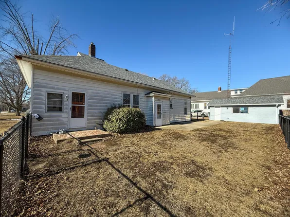 112 W Grant St, Streator, IL 61364