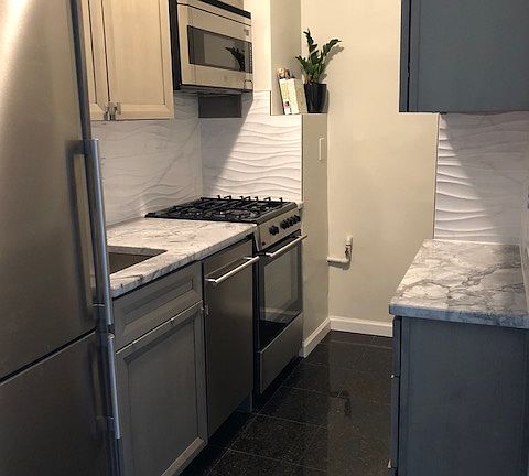 5th image of 101 W 12th St APT 16C