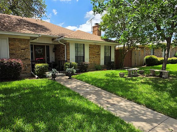 3rd image of 2128 El Dorado Way