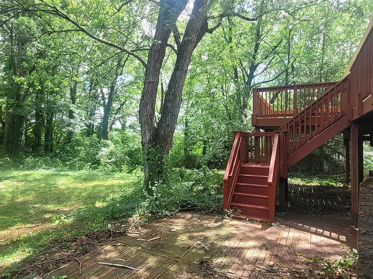4419 Kentmore Dr — Photo 72