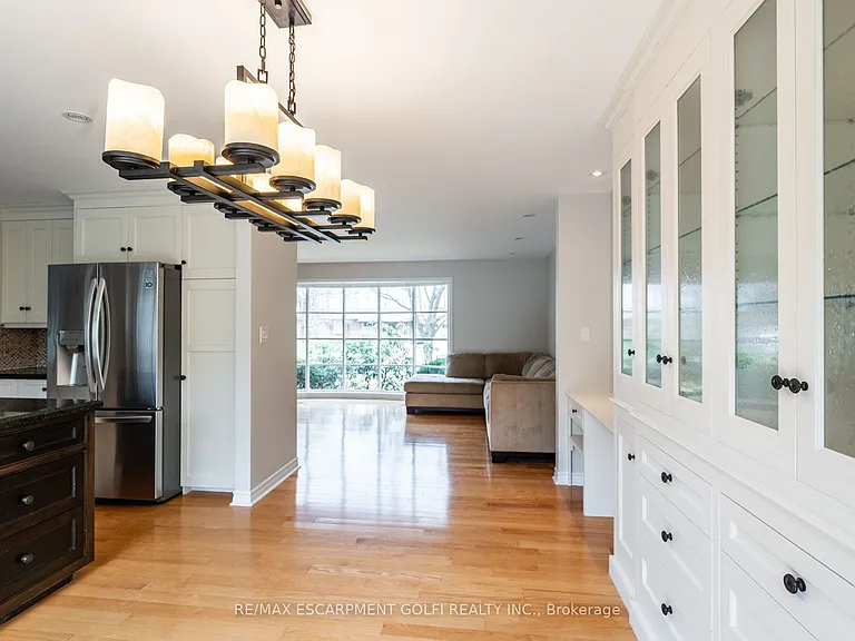273 Riverview Blvd — Photo 8