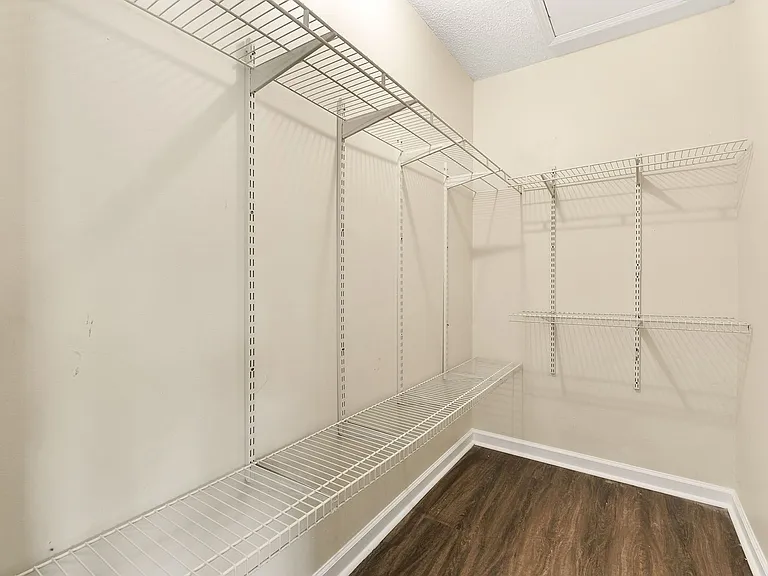 7187 Williams Rd — Photo 23
