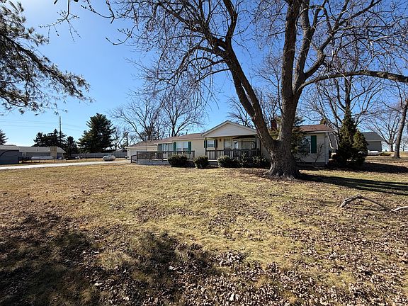 2nd image of 2105 County Road 900 E