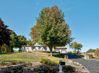 4 New Town Rd, York, ME 03909