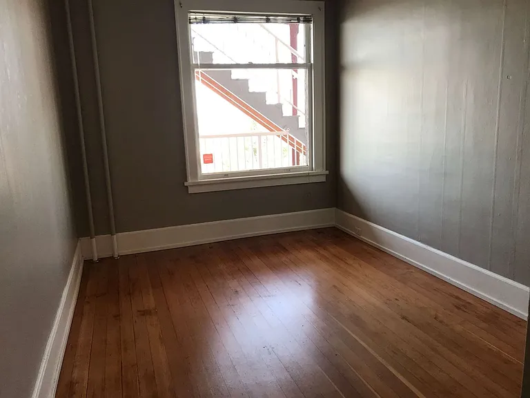 1011 High St — Photo 4