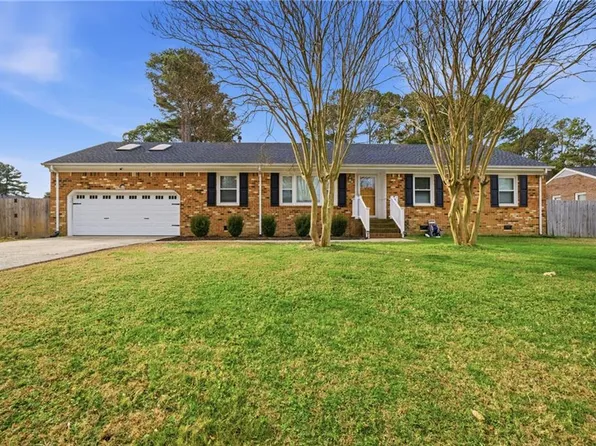 4204 Burnham Dr, Portsmouth, VA 23703