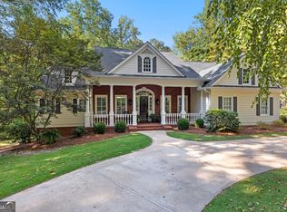 209 River Oaks Dr, Lagrange, GA 30240