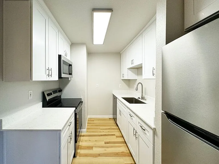 950 Patterson St #2 — Photo 5