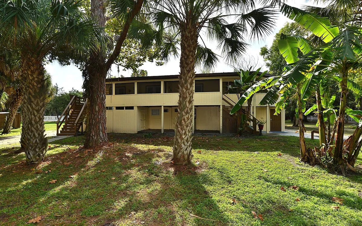2 bed, 1100 sqft, $1,995 — Photo 4