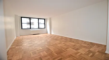 Rented by Manhattan Realty Group