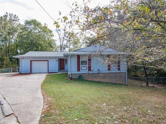 1st image of 102 Woodglen Ct