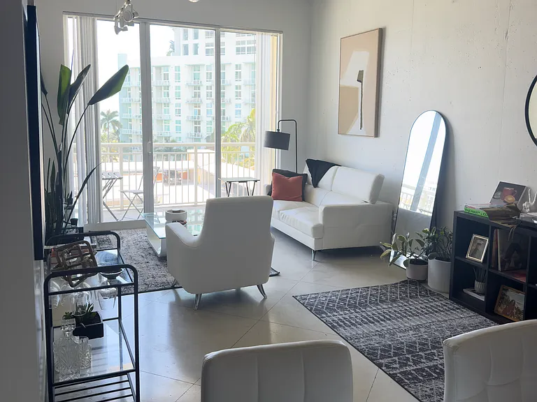 2001 Biscayne Blvd #3609 — Photo 1