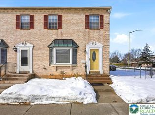 1 Lincoln Pl, Whitehall, PA 18052