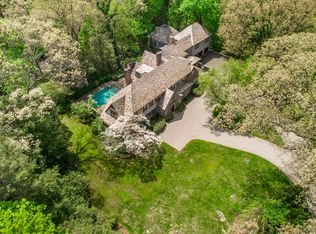 34 Midwood Rd, Greenwich, CT 06830