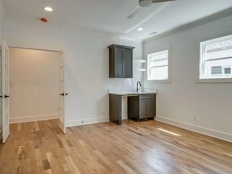 1700 Sherwood Ln #B — Photo 11