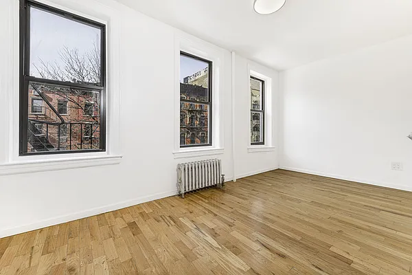 Rented by REAL New York | media 12