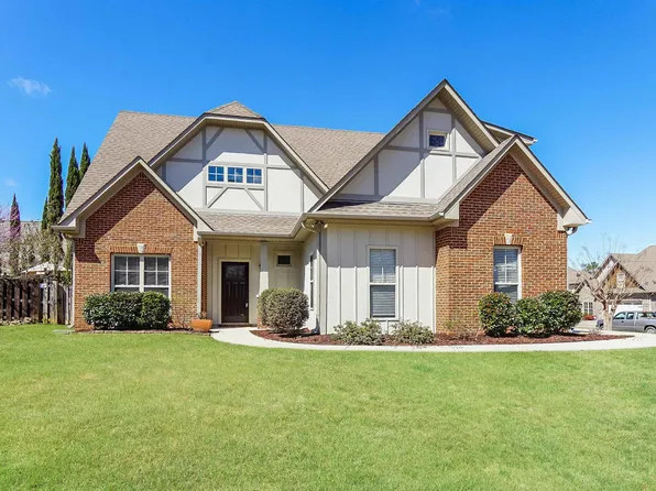 414 River Oaks Ln, Helena, AL 35080