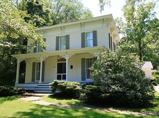 386 E Garfield Rd, Aurora, OH 44202