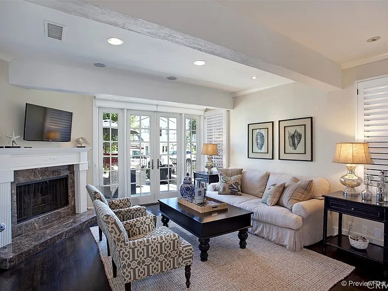 441 Carnation Ave — Photo 4