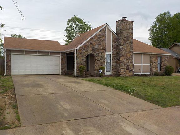 2nd image of 3434 Kirby Terrace Dr