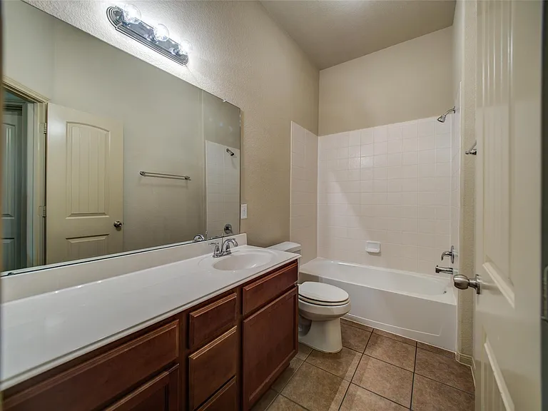 9214 Cavalier Ln — Photo 7