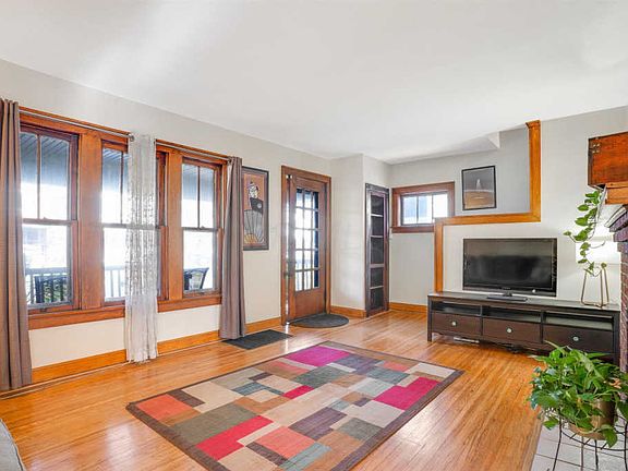5th image of 335 Olentangy St