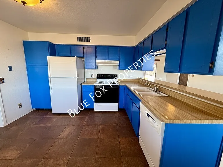 7650 N Rasmussen Ave — Photo 19