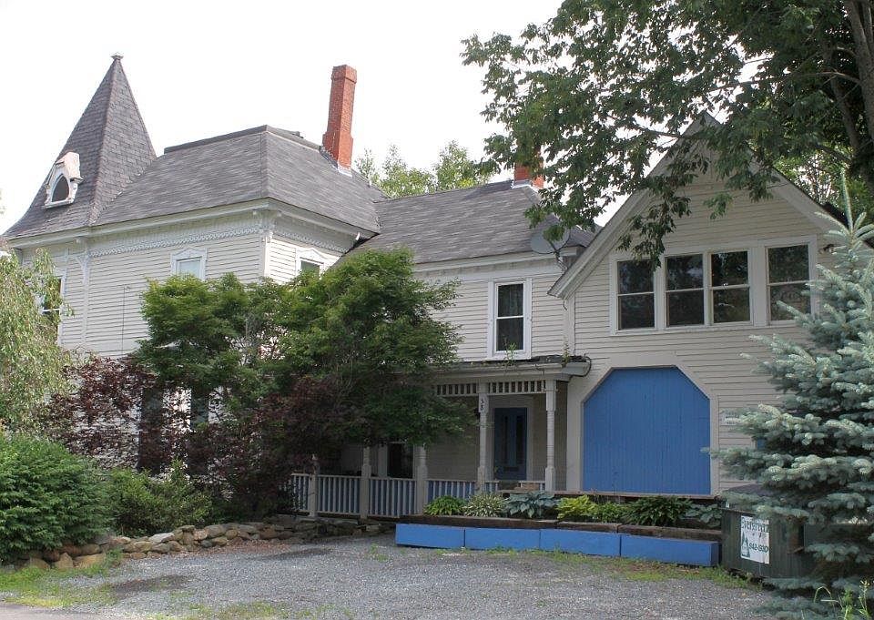 2nd image of 58 Miller St