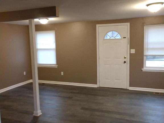 Living room/Dining room/Front door