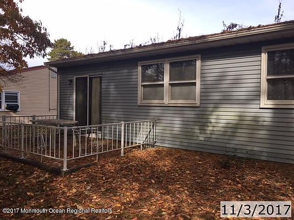 3rd image of 18 Longwood Drive