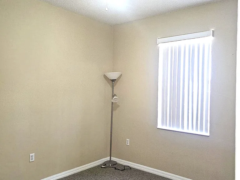 9935 Shadow Creek Dr — Photo 17