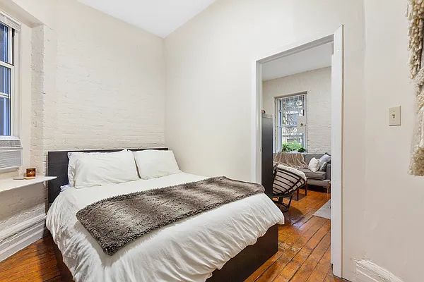 Sold by Get Real | media 3