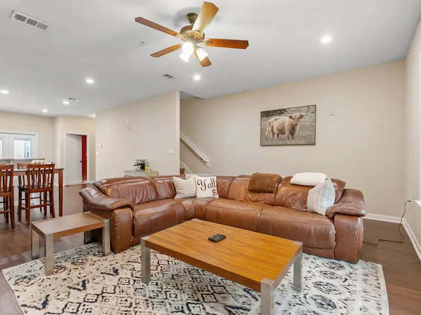 Campus Block, 1775 Belle Vue Way #71a2319cc, Tallahassee, FL 32304