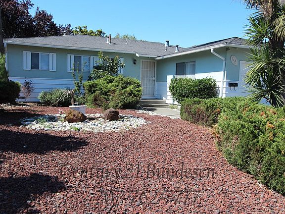 2nd image of 54 Wilmington Dr