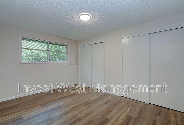 2920B Harney St — Photo 35