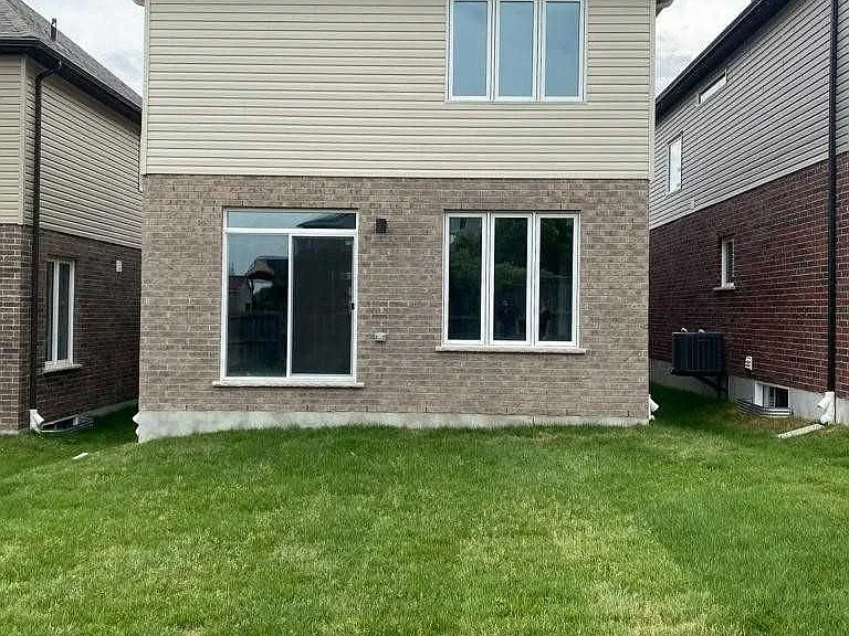 212 Woodbine Ave — Photo 19