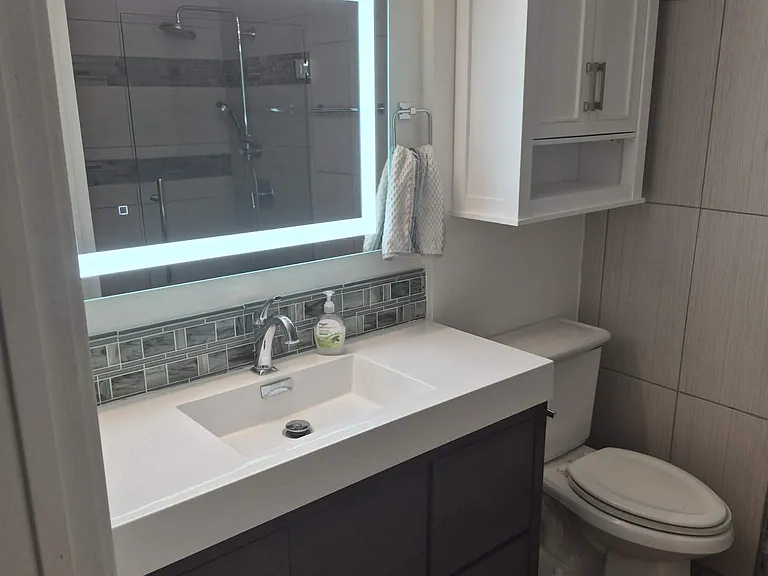3030 E Clarendon Ave #7 — Photo 18