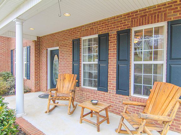 3rd image of 3812 Boyd Walters Ln
