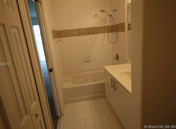 5th image of 10132 NW 7th St Unit 210