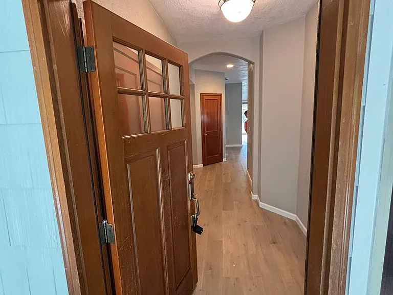 3052 Gary Dr — Photo 6