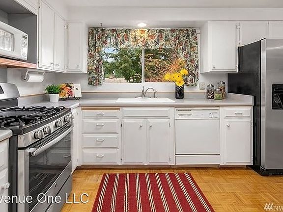 5th image of 5711 156th Ave NE