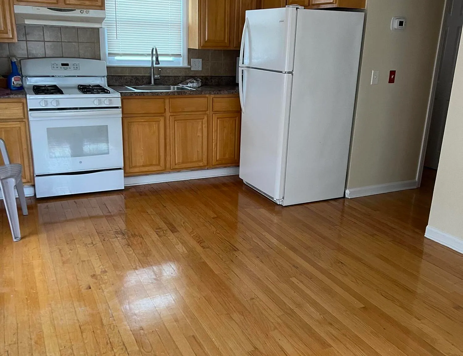 2 bed, 722 sqft, $2,450 — Photo 2