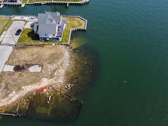 3rd image of 61 E Shore Dr