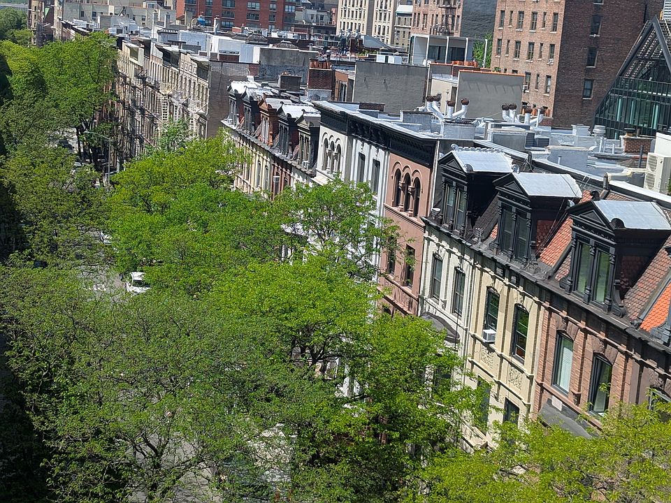 2nd image of 102 W 80th St APT 71