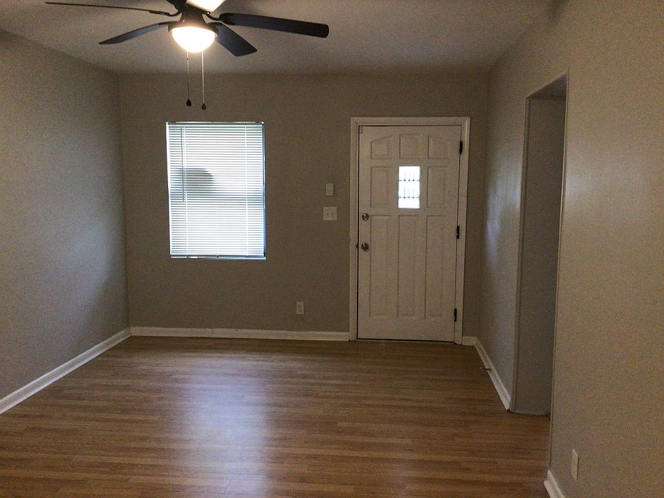 1st image of 4041 Loys Dr