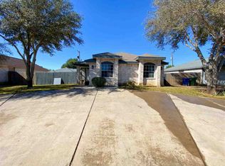9108 Snow Falls Dr, Laredo, TX 78045