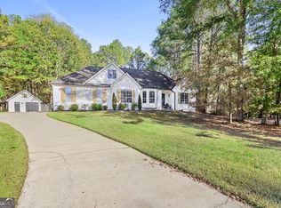 70 Otara Woods Ct, Newnan, GA 30263