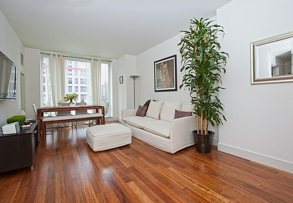3rd image of 250 E 53rd St APT 703