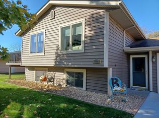1422 Prairie Ave, Faribault, MN 55021