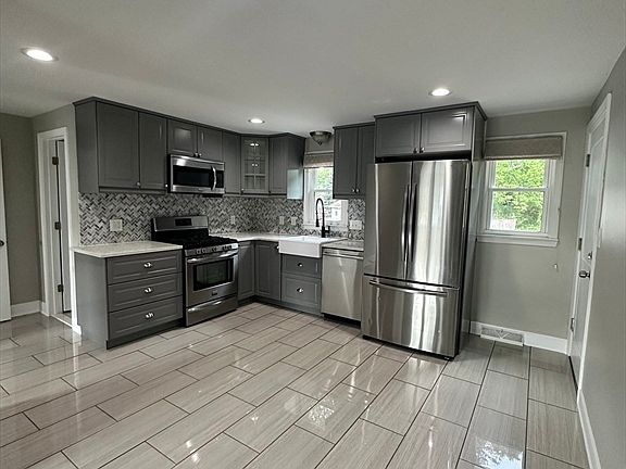 2nd image of 115 Pacella Park Dr #0